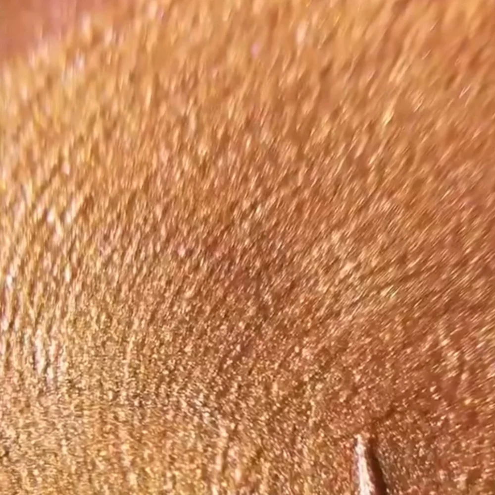 MAC Limited Edition Metallic Cream Blush- GLOWING TREASURE - Golden Bronze